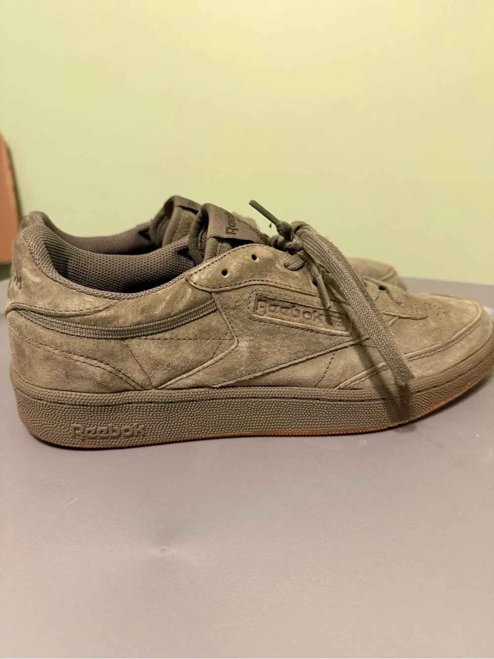 Reebok Club C 85 Men’s Size 10 Olive Green Suede Gum Sole Sneakers